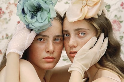 Las modelos rusas Zhanna y Diana Paskar.