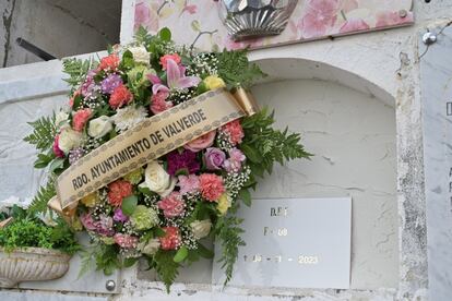 Tumba de uno de los dos inmigrantes enterrados este domingo en el cementerio de Valverde (El Hierro). 