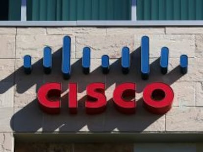 Logo de Cisco en las oficinas del grupo en San Diego, California.
