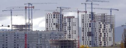 En la imagen, varias viviendas en construcción. EFE/Archivo