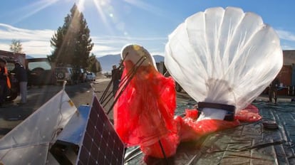 El globo de Google, antes de partir para la aventura.