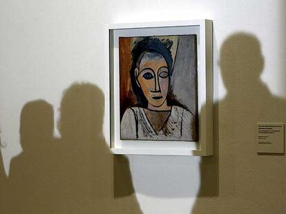 <i>Busto de hombre (estudio para Las señoritas de Avignon, 1907),</i> obra de Picasso que se expone en el Reina Sofía.