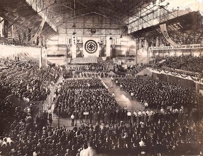 Acto nazi en Buenos Aires para apoyar el Anschluss (anexión de Austria a Alemania) Archivo Luna Park