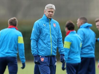 Arsène Wenger, en un entrenamiento del Arsenal este martes.