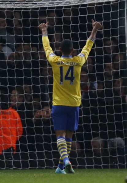 Walcott celebra un gol contra el West Ham.