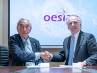 Firma del acuerdo entre Oesía y Micromag.