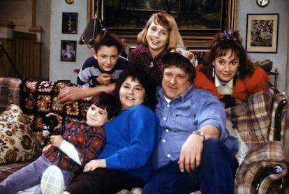  La fam&iacute;lia de la s&egrave;rie &#039;Roseanne&#039;, que es va emetre a TV3 doblada al catal&agrave;. 