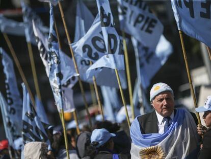 Protesta en Buenos Aires convocada por la organizaci&oacute;n &quot;Barrios de Pi&eacute;&quot;, contra de la pobreza y el desempleo. 