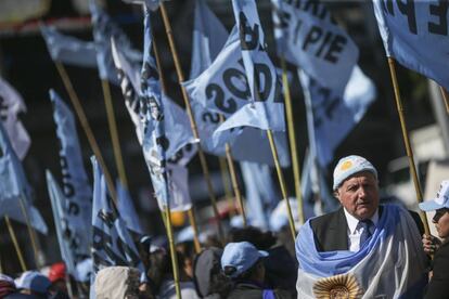 Protesta en Buenos Aires convocada por la organización "Barrios de Pié", contra de la pobreza y el desempleo.