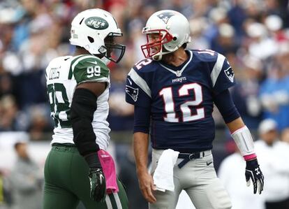 Tom Brady, de los Patriots, y Coples, de los Jets