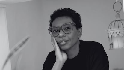 Retrato de la autora Tania Safura Adam.