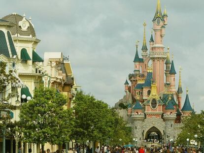 Castillo de la Bella Durmiente de Disneyland Par&iacute;s.