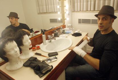 Roberto Álamo, protagonista de 'Urtain', ayer en su camerino del teatro Arriaga.