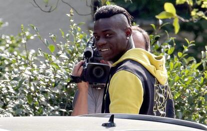 Balotelli a su llegada a Milán.