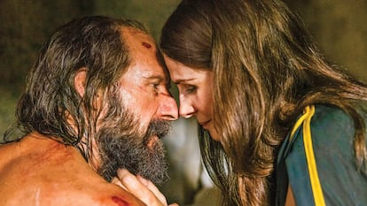 Ralph Fiennes y Juliette Binoche, en 'El regreso de Ulises'.