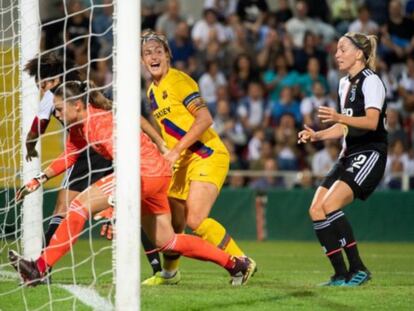 Alexia marca el primer gol del Barcelona a la Juventus.