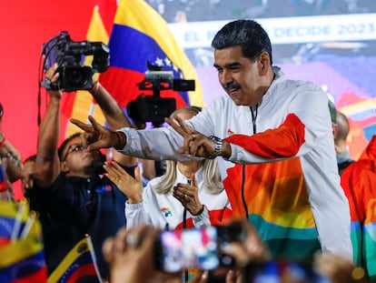 Nicolás Maduro celebrates the results of the referendum in Caracas.