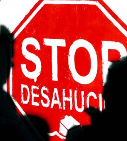 Una concentración de la plataforma Stop Desahucios