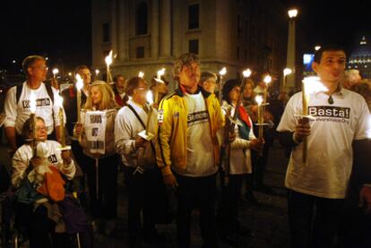 Manifestación de familiares y víctimas de abusos a menores por parte de sacerdotes católicos celebrada en Roma en octubre del año pasado.