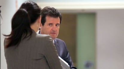El vicepresidente de la Generalitat, José Ciscar, este miércoles, antes de comparecer en una comisión de las Cortes Valencianas.