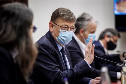 El presidente de la Generalitat, Ximo Puig, durante la reunión de la Comisión Interdepartamental de la Generalitat para la prevención y actuación ante la covid-19, para analizar la situación de la pandemia.