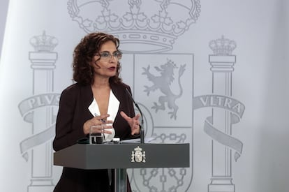 La ministra de Hacienda y portavoz del Gobierno, María Jesús Montero, este martes durante la rueda de prensa tras el Consejo de Ministros.