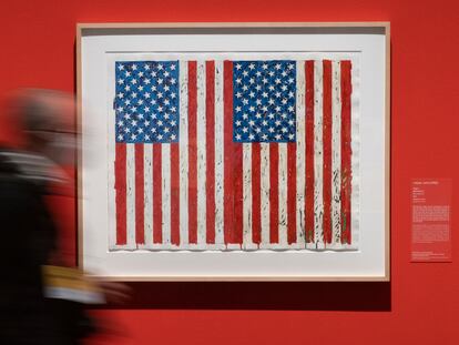 'Banderas I', serigrafía de Jaspers Johns realizada en 1973 que puede verse en la exposición de CaixaForum de Barcelona.