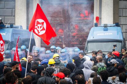 Protestas en Nápoles durante el Día del Trabajador en 2024