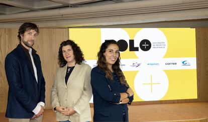 Henk Preben y Tamara López, fundadores de TrainMile Intermodal, junto a Eva Santamarta, consultora de Moving Robots.