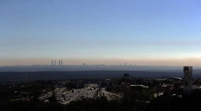 La 'boina' de contaminación de Madrid, en marzo de 2017.