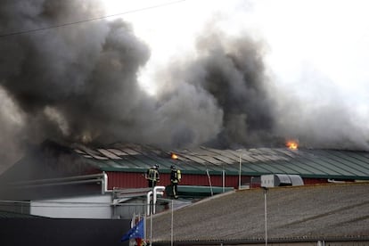 Incendio en la f&aacute;brica de la empresa Embutidos Rodr&iacute;guez en Soto de la Vega (Le&oacute;n). 