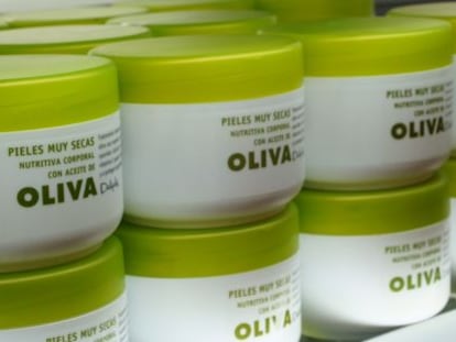 Crema de aceite de oliva de la marca Deliplus de Mercadona. 