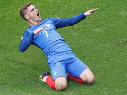 Griezmann celebra un gol de Francia.