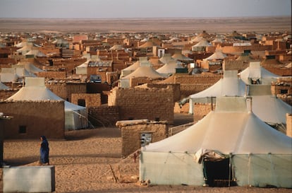 Campo de refugiados de Esmara (Argelia), en 1997, dos meses después de una visita de James Baker.