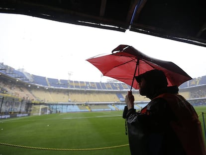 A Bombonera baixo a chuva, neste sábado.