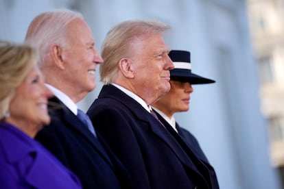 El presidente de Estados Unidos, Joe Biden, da la bienvenida al presidente electo de Estados Unidos, Donald Trump, y a Melania Trump a la Casa Blanca antes de su toma de posesin esta ma?ana en Washington, D.C.