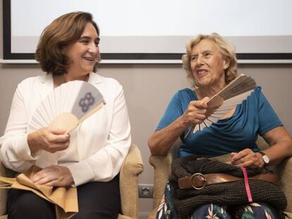 Ada Colau y Manuela Carmena, en un momento de la conversación.