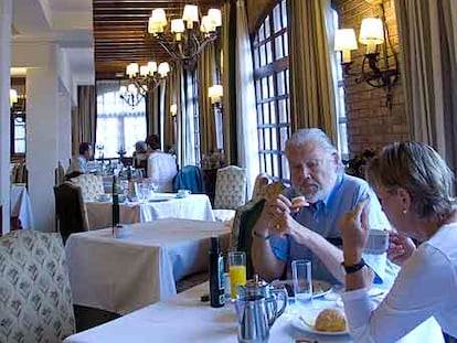 Comedor de desayunos del parador de Calahorra (La Rioja).