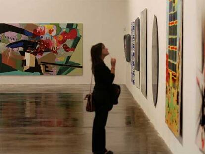 Algunos de los cuadros presentados al concurso expuestos ayer en el Espai d'Art Contemporani de Castelló.