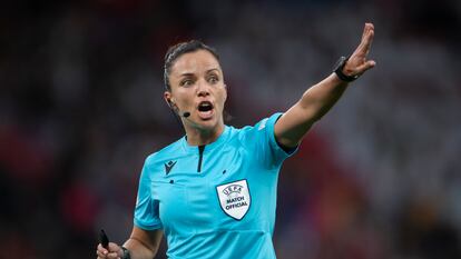 Marta Huerta de Aza, durante el partido entre Inglaterra y Austria de la Eurocopa 2022 disputado en Mánchester.