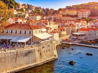 Croàcia és el país d’un dels personatges de la novel·la.