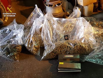 Marihuana incautada por la Guardia Civil.