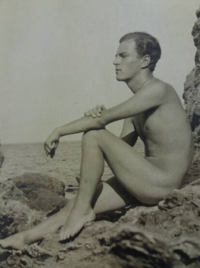 Patrick Leigh Fermor, retratado en Grecia en 1936 por Balasha Cantacuceno.