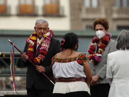 López Obrador junto a Rousseff, este jueves en Ciudad de México.