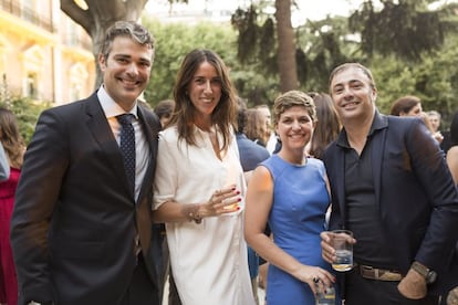 Cristiano Badoch, Inés Armendáriz, directora de Internacional de PBS, Susana Cabello, de Cronomar, y Adolfo de la Llave.