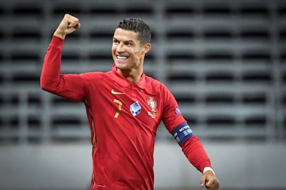 Cristiano Ronaldo celebra uno de sus goles ante Suecia en Estocolmo este martes en el partido de la Liga de las Naciones