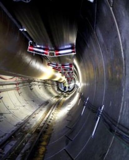 Túnel que atraviesa los Pirineos y forma parte de la nueva línea con Francia inaugurada este año.