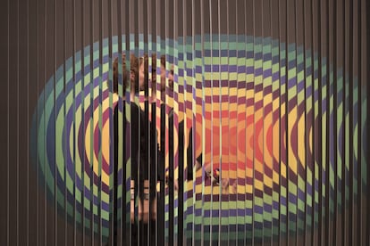 'Cloison à lames réfléchissantes', de Lulio Le Parc, 1966, que se expuso en La Pedrera de Barcelona en 2018.