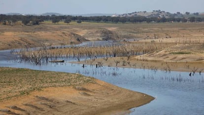 El embalse de Sierra Boyera en Bélmez (Córdoba) encuadrado en la Confederación Hidrográfica del Guadalquivir.