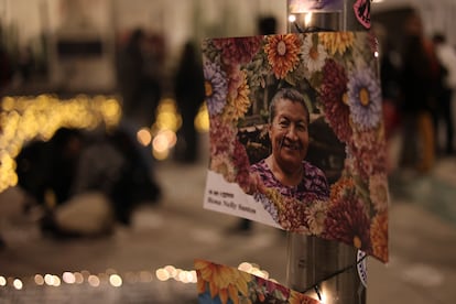 Retrato de Rosa Nelly Santos, madre buscadora centroamericana, fallecida el 28 de marzo. 
